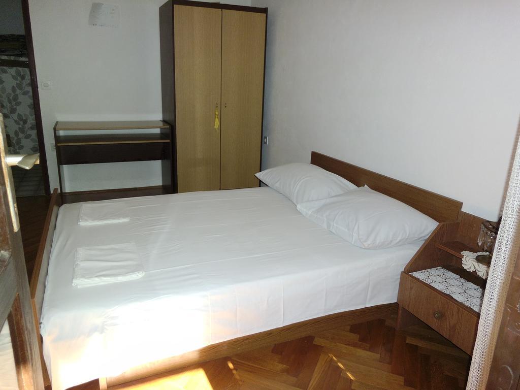 Apartments Kreso 5 Meters From The Beach With See View Shadow And Parking Place Stara Novalja Oda fotoğraf