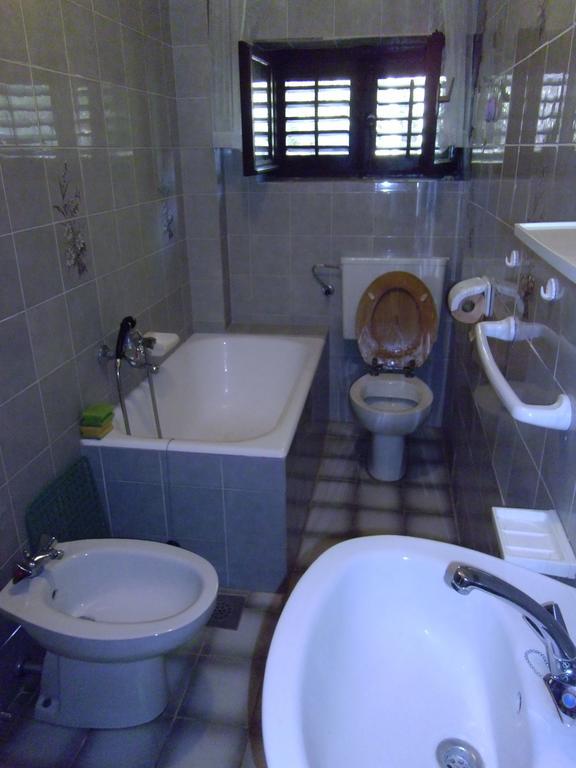 Apartments Kreso 5 Meters From The Beach With See View Shadow And Parking Place Stara Novalja Oda fotoğraf