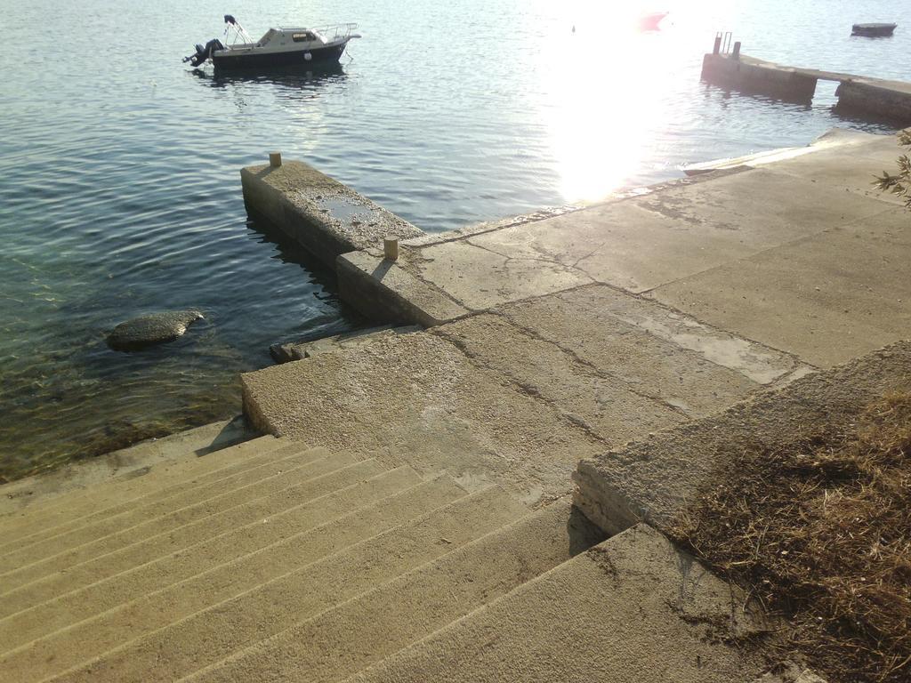 Apartments Kreso 5 Meters From The Beach With See View Shadow And Parking Place Stara Novalja Dış mekan fotoğraf